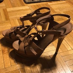 Yves Saint Laurent high heel dress shoes
